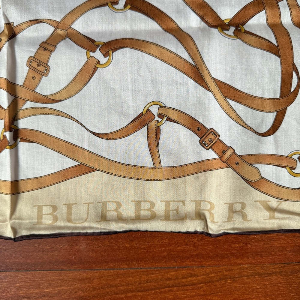Burberry Beige and Brown Belt Pattern Cotton Scarf Handkerchief 22”x22” NEW - Picture 3 of 8